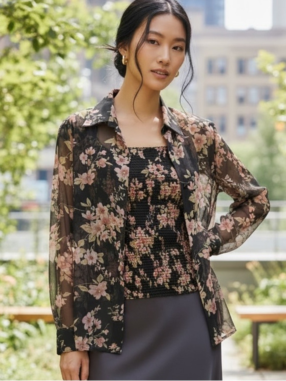 NOTATIONS 2PC 90s SHEER BLACK & PINK FLORAL BLOUSE & MICRO PLEAT STRETCH SHELL M